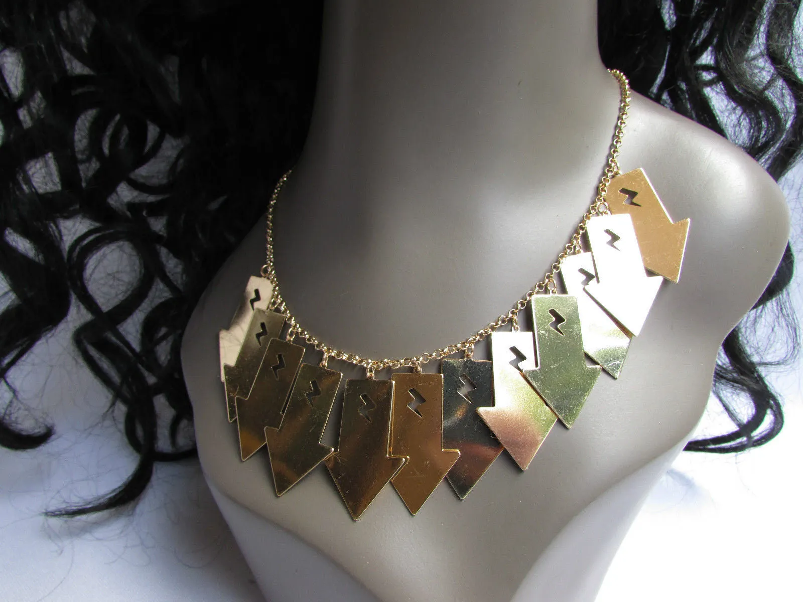 Gold Metal Chain Lightning Arrows Drop Trendy Necklace Earrings Set