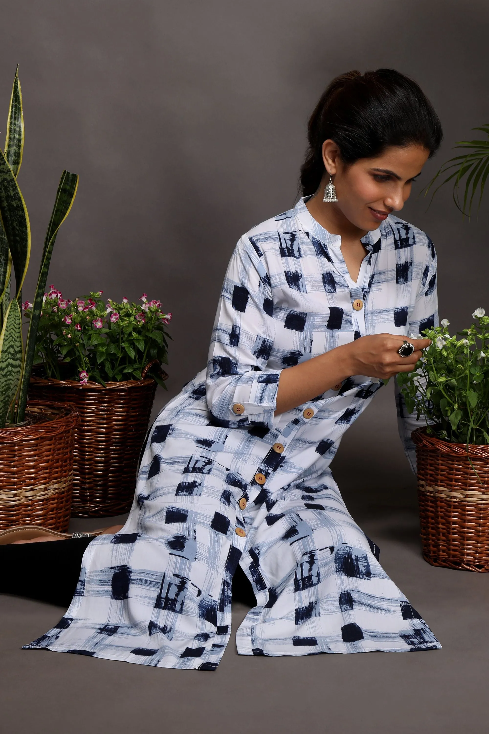 Indigo Effect - Straight Kurta with mask