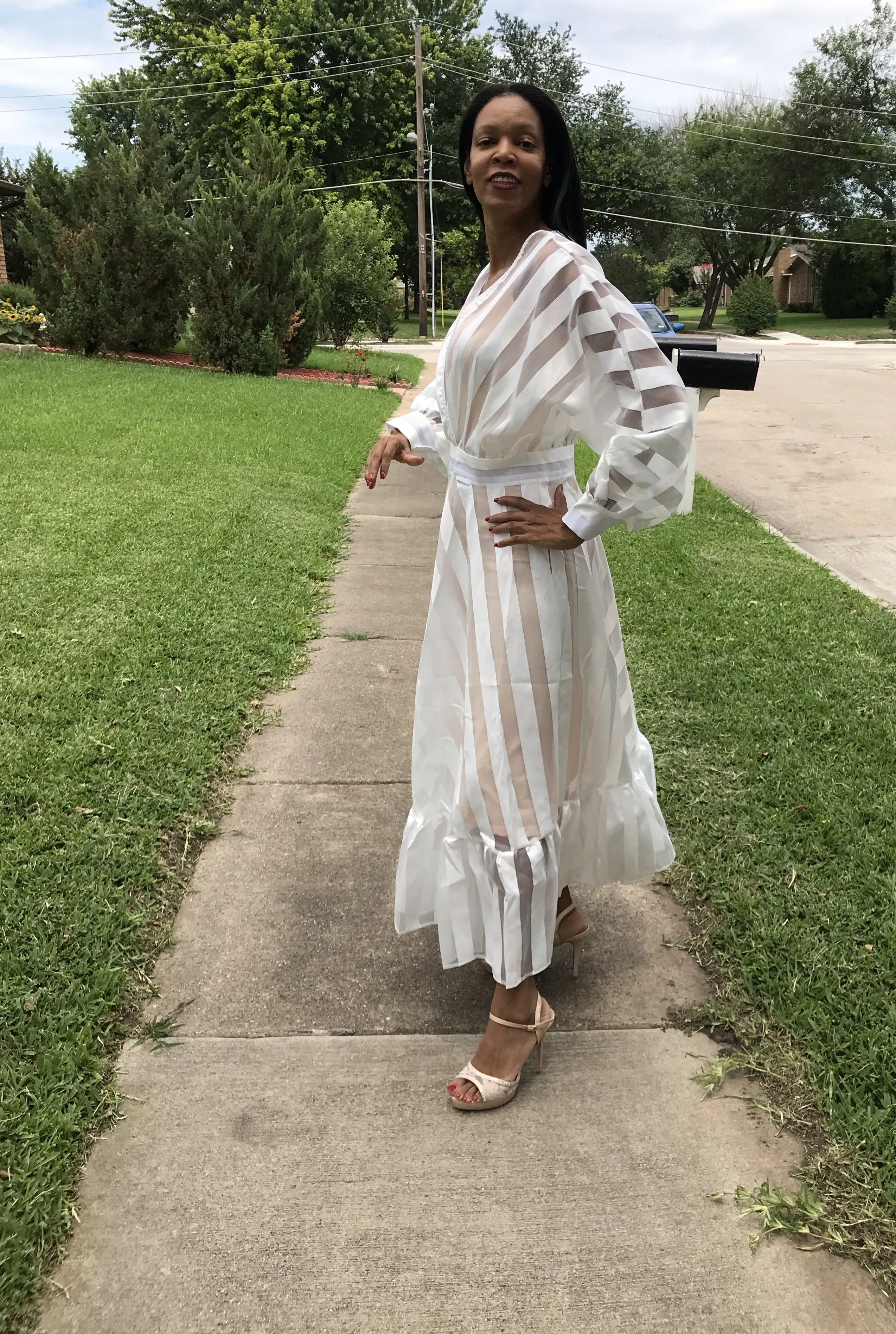 Lantern Sleeve Maxi Dress