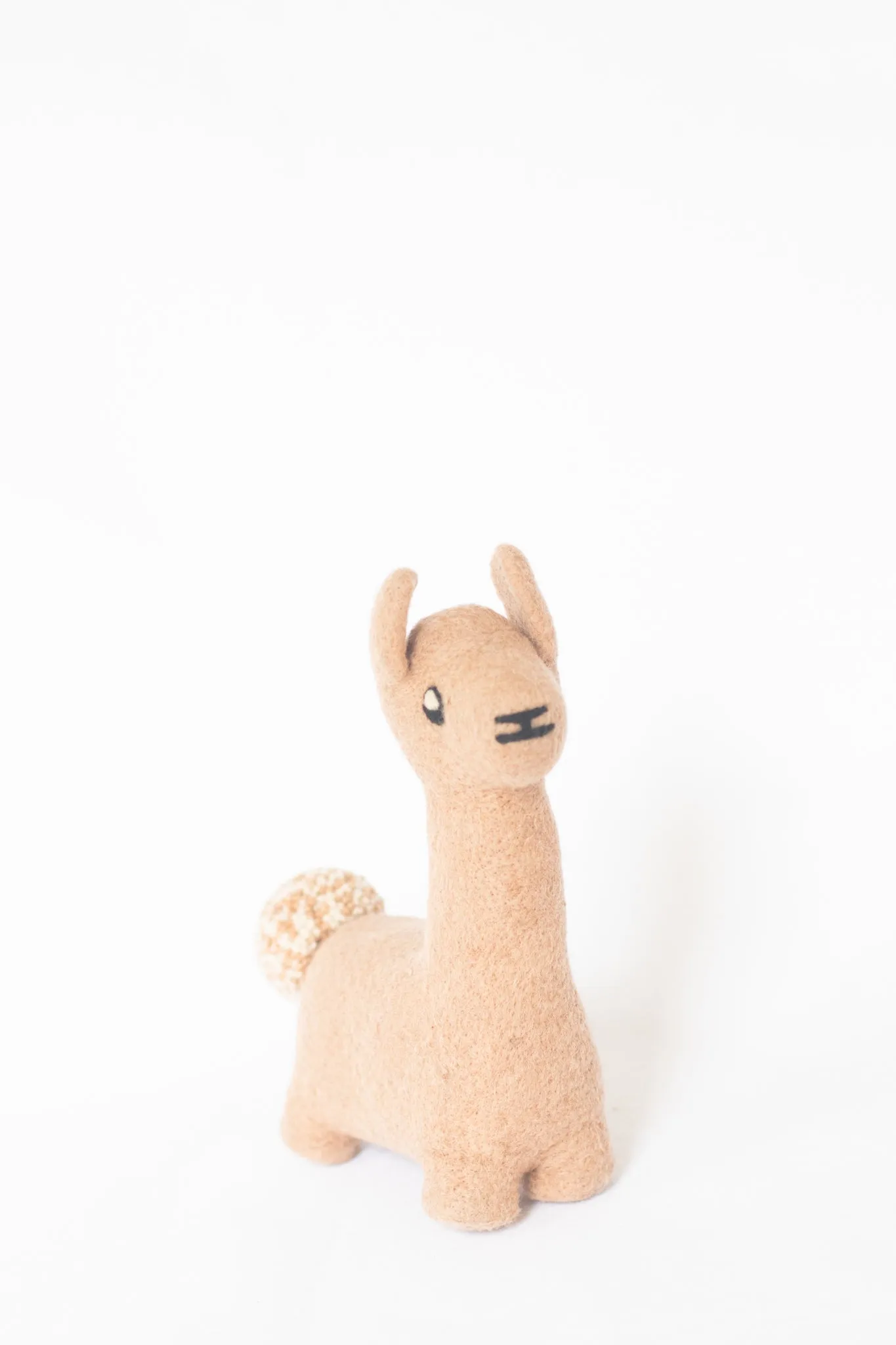 Lucy Llama, Voca Peach