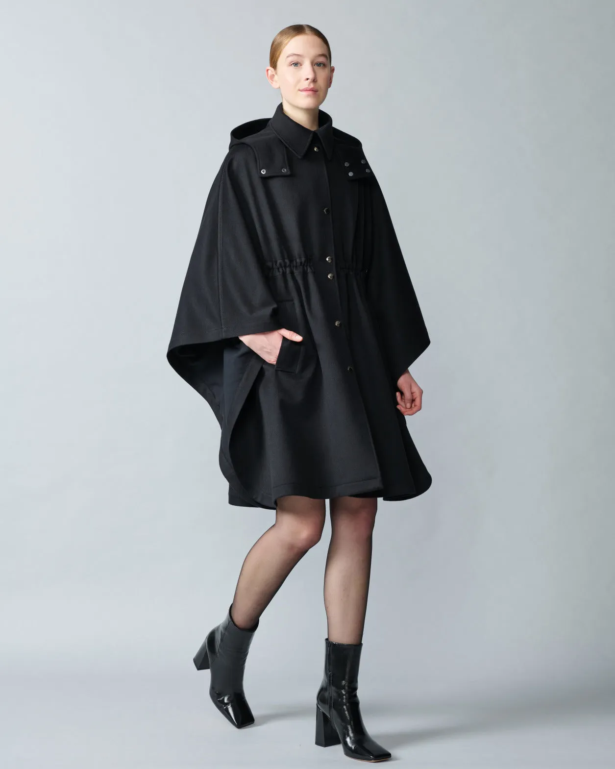 Short Sheath Dress in Wool Crêpe Double-Face