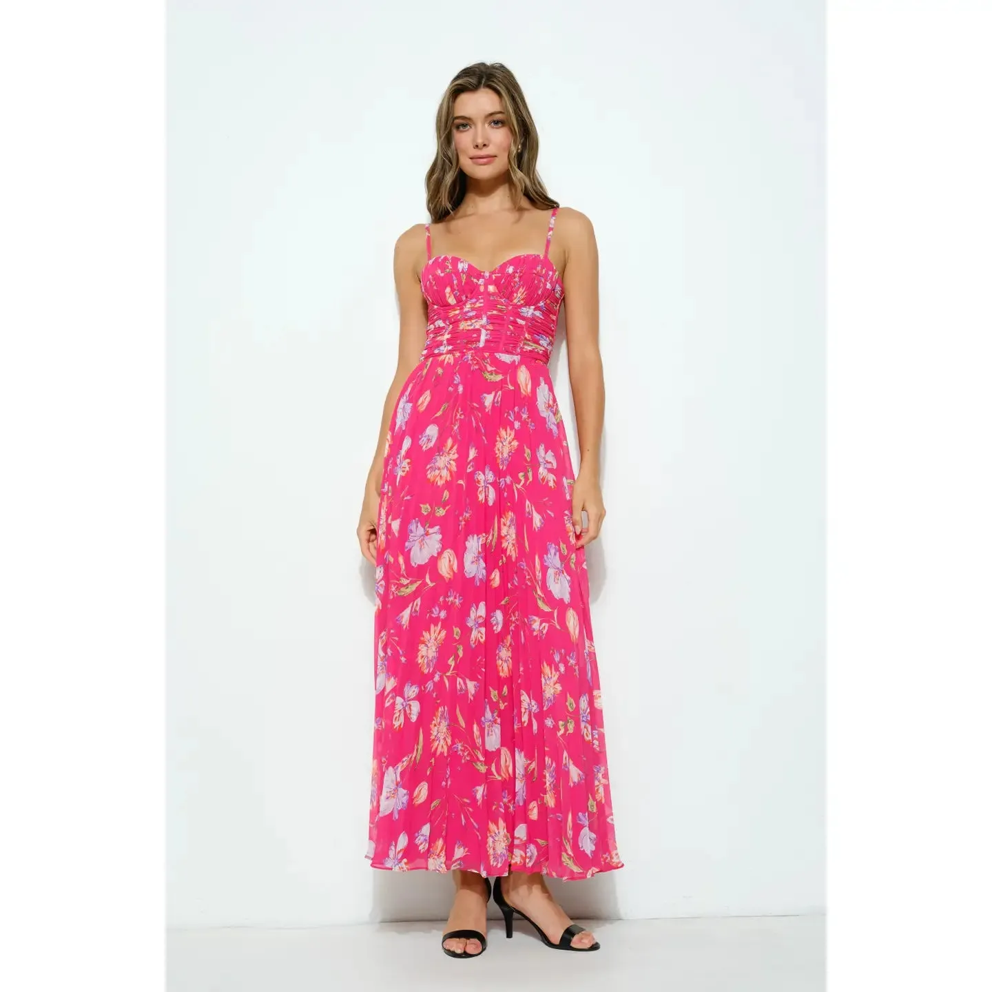SLEEVELESS PLEATED DRESS